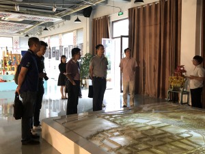 2018年6月8日，佛山海关带领参观浙江诸暨大唐袜业质量安全示范区展示厅。