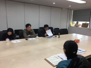 2018年12月17日河南开封企业人员到我会开展招商座谈会，我会代表进行接待。