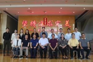 2019年6月20日上午，中国房地产业协会副会长张力威一行到广东坚美铝型材厂（集团）有限公司走访调研。