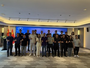 2025年7月4日,由南海铝协主办的关于参数化设计在铝型材行业的应用与实践主题交流会在铝协大厦25楼会议室举行。