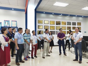 2019年10月22日，我协会部分企业随大沥总商会组织参访珠海罗西尼表业有限公司。
